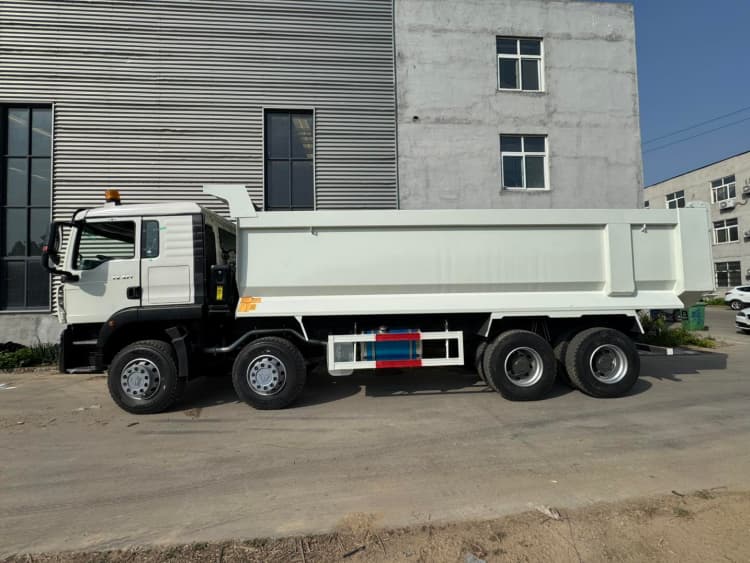 Reman Sinotruk Howo 8x4 Tipper Truck TX 371 Prix