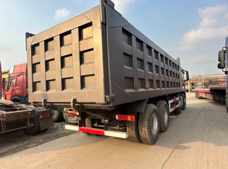 Reman Howo TX 8x4 Dump Truck 400 5 2026 Sinotruk Howo TX 400 Reman Dump Truck 8x4 for Sale