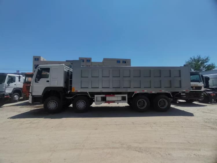 Reman Sinotruk Howo 8x4 Tipper Truck 5 Reman 8x4 Truck Howo Euro II Euro III 40 Ton Tipper for Sale