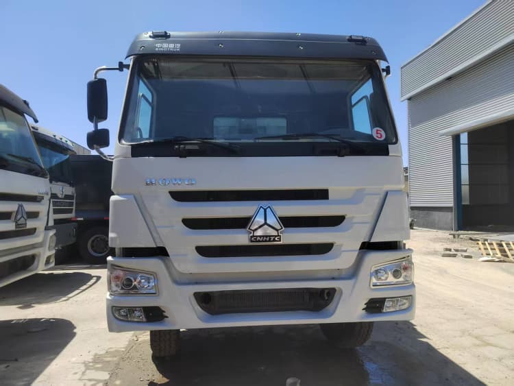 Reman Sinotruk Howo 8x4 Tipper Truck 7 Reman 8x4 Truck Howo Euro II Euro III 40 Ton Tipper for Sale