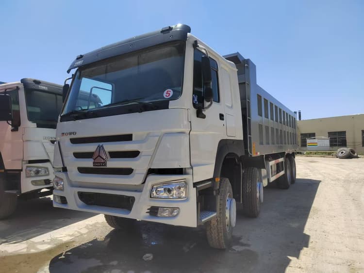 Reman Sinotruk Howo 8x4 Tipper Truck 2 Reman 8x4 Truck Howo Euro II Euro III 40 Ton Tipper for Sale