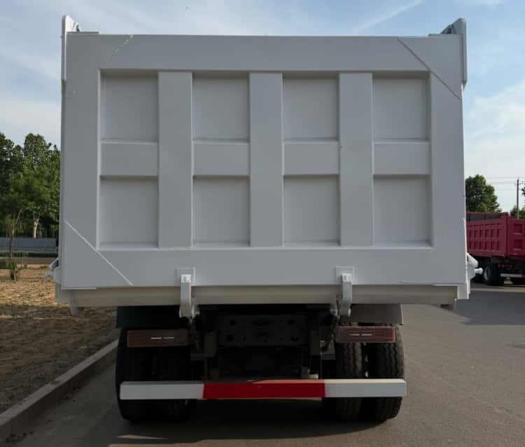 Reman Howo NX 8x4 371 Tipper Truck 6 Customized Reman Dump Trucks Howo NX 371 8x4 Lorry for Sale Price