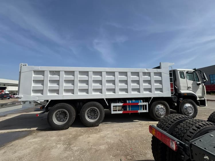 Reman Howo NX Dump Truck 12 Tyre 7 Chinese Howo NX 12 Tyre Reman Heavy Duty Dump Trucks for Sale