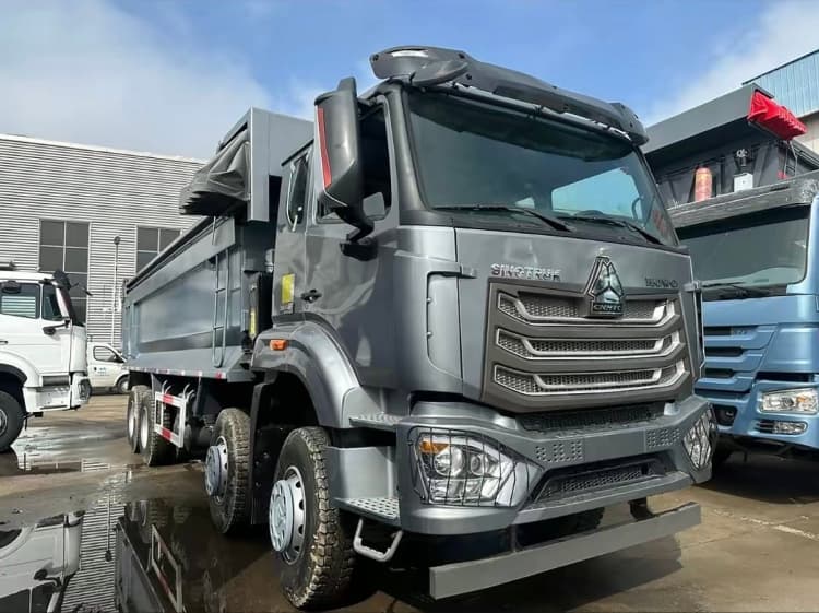 Chinese Reman Dumping Truck Howo NX 371 8x4 Tipper for Sale Price