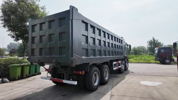 Reman Howo 12 Wheeler Sinotrucks TX Tipper Truck Price