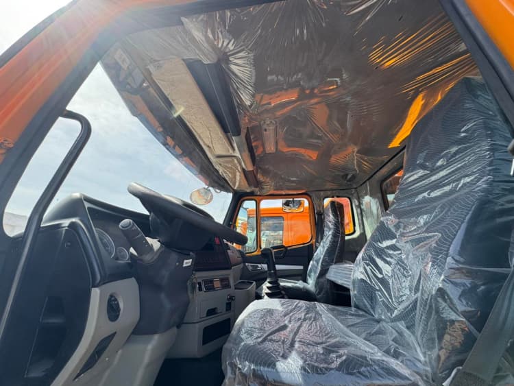 Reman Howo Tipper Truck NX 8x4 8 Certified Reman Dump Trucks Howo NX 8x4 Tipper Truk