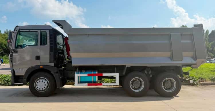 Reman Howo TX 10 Wheeler Dump Truck U Shape 6 Reman 10 Wheeler Dump Truck Howo TX 30 Ton for Sale Price