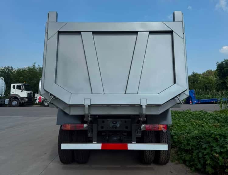 Reman Howo TX 10 Wheeler Dump Truck U Shape 5 Reman 10 Wheeler Dump Truck Howo TX 30 Ton for Sale Price