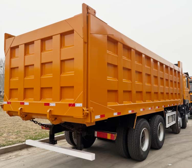 Reman SHACMAN F3000 8x4 Dump Truck 3 Reman SHACMAN F3000 8x4 Dump Trucks Remanufacturers