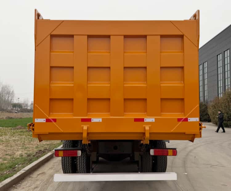 Reman SHACMAN F3000 8x4 Dump Truck 6 Reman SHACMAN F3000 8x4 Dump Trucks Remanufacturers